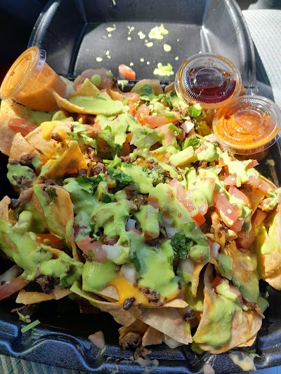 Casa del Sazón (Taco Truck) food truck in Fresno
