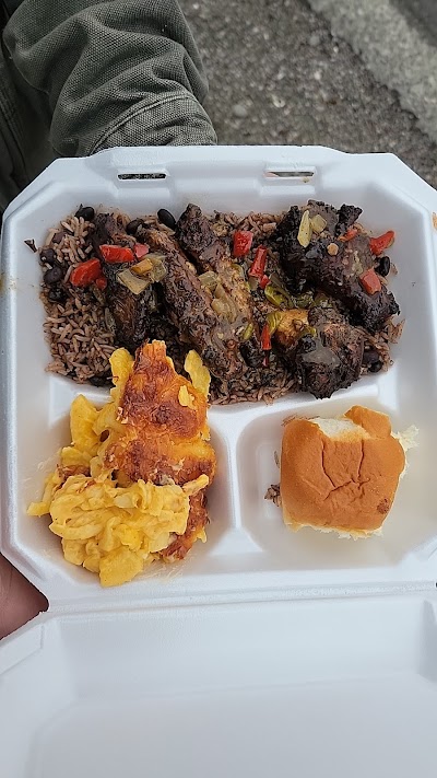 Every Sunday Food Fundraiser food truck in Tacoma