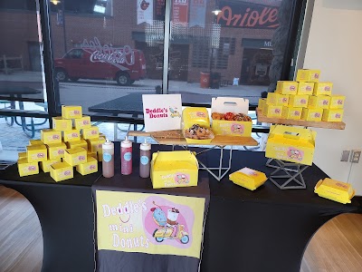 Deddle's Donuts Food Truck and Donut Shop Lexington Market food truck in Baltimore