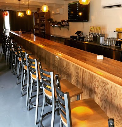 Weco Bottle and Biergarten food truck in Columbia