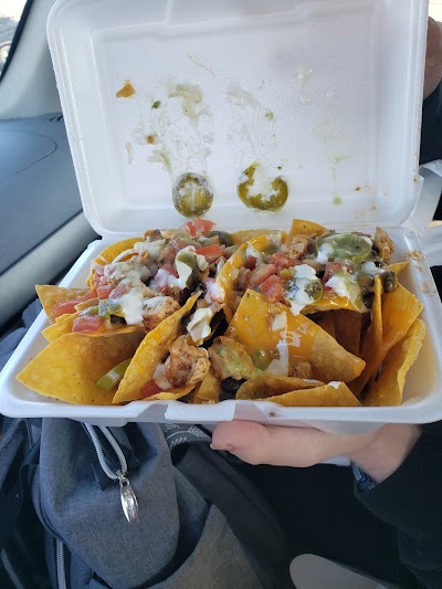 Uno Más Taco Truck food truck