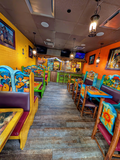 Taco Feliz food truck in Minot
