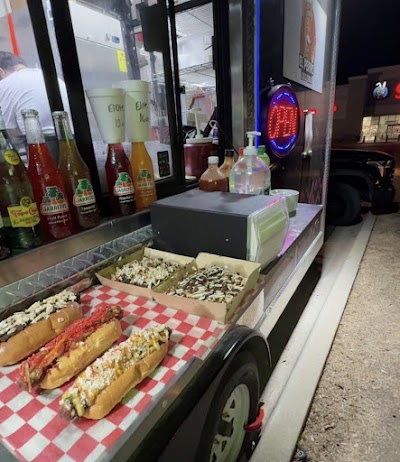 El Perro Loco Grill food truck in Denton