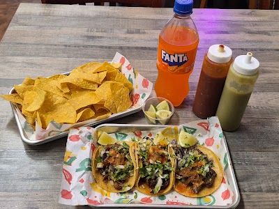 Taqueria Street Tacos food truck in Gainesville
