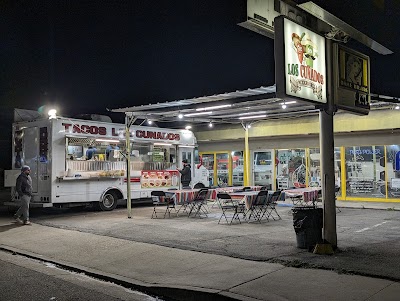 Tacos Los Cunados food truck