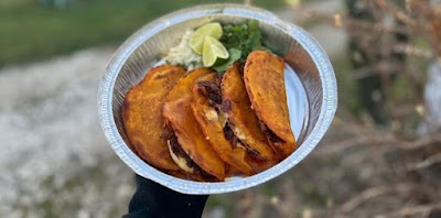 El Chuyo LLC food truck