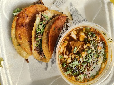 Caprie tacos food truck in Akron