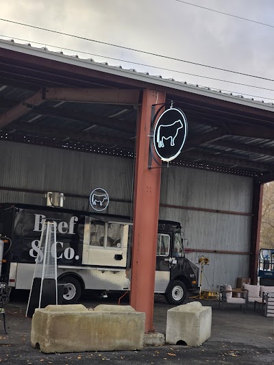 Beef & Co. food truck in Pullman