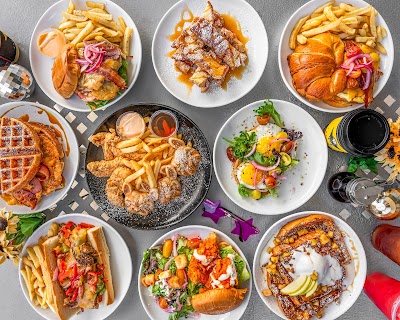 The Funky Frenchie (Harbor Island) food truck in San Diego
