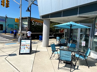 MacroBites food truck