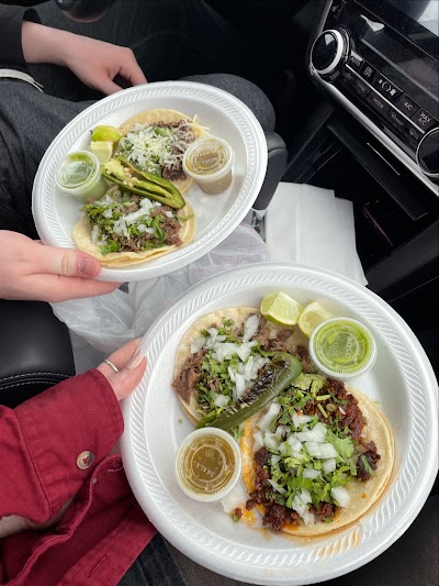 Los Pepes Tacos Burritos Y Tortas food truck
