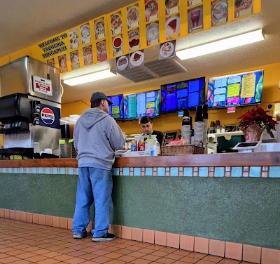 Taqueria Yungapeti food truck