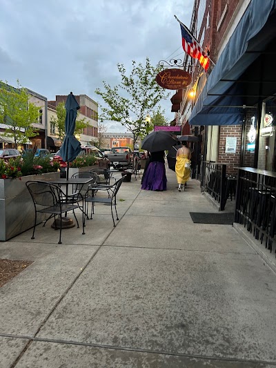 Rumor Has It... Bar & Grill food truck in Hannibal