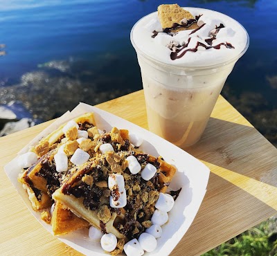 Tuck & Roll Food Truck food truck