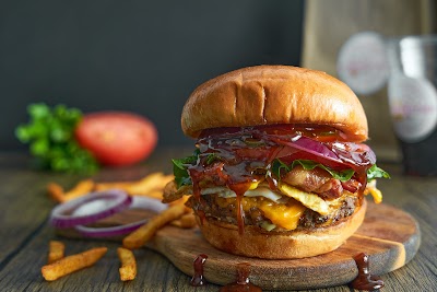 Tre's Street Kitchen food truck