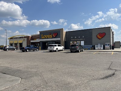 Love's Travel Stop food truck