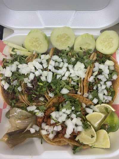 Tacos El Iturbidense food truck in Indianapolis