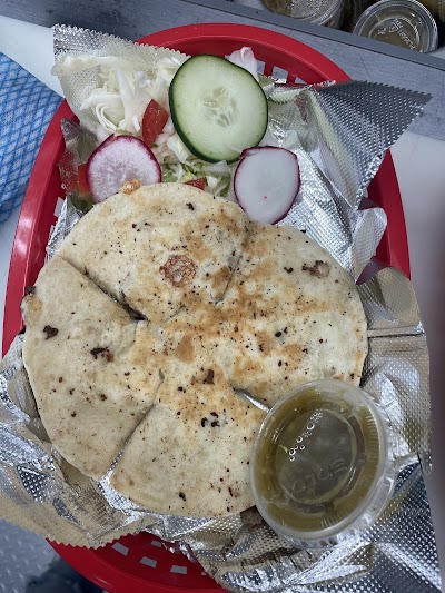 Ana La Catrina food truck in Fort Myers
