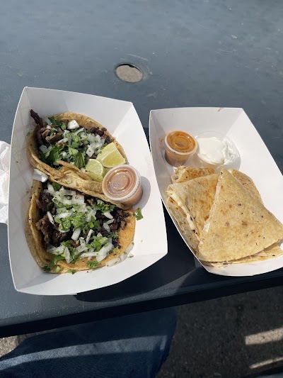 Tacos El Mariachi Loco food truck in Ann Arbor