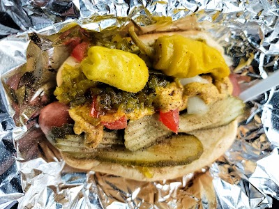 Let Me Be Frank food truck in Sioux Falls