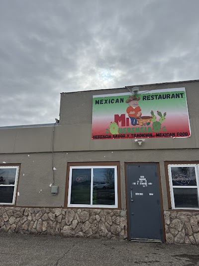 Mi querencia food truck in Minot