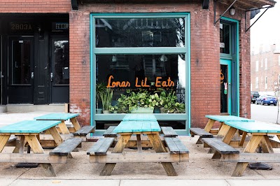 Lona's Lil Eats food truck