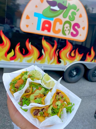 Jr's Tacos food truck in St. Louis