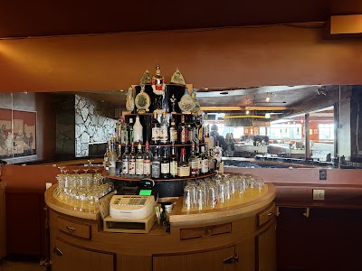 3-D International Restaurant & Lounge food truck