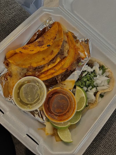 Tacos El Paisa 2 food truck in Lubbock