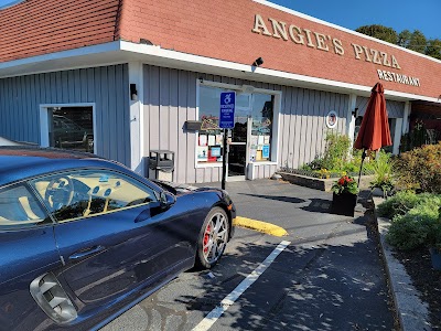Angie's Pizza & Pier 27 Lounge food truck in Mystic