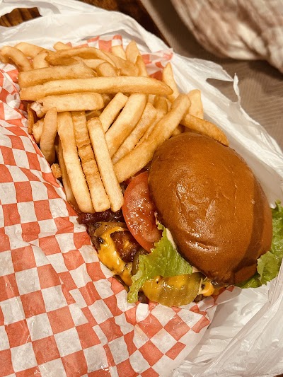 Jupiter Style Patty Wagon food truck in Stockton