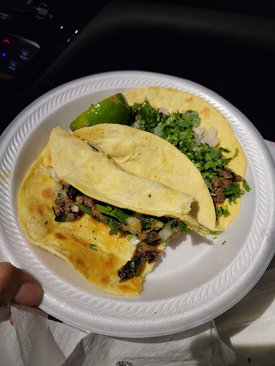 Junior's Taco Truck food truck in Fort Worth