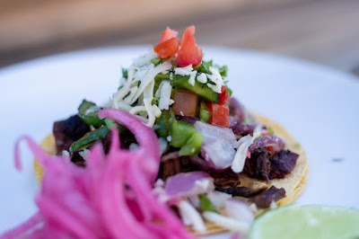 Tacos & Mas food truck