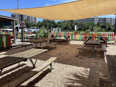 Finns Island Style Grub + Finns Barista Bar and Snack Shack food truck in Panama City Beach