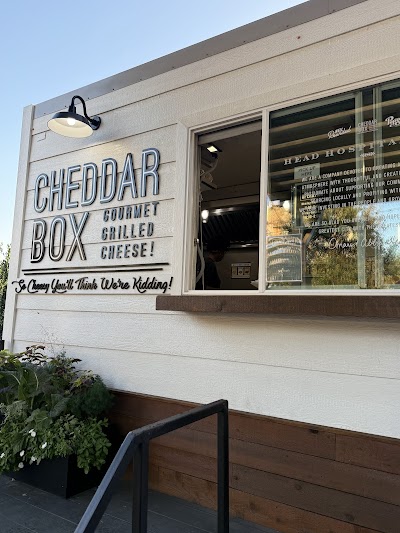 Cheddar Box food truck in Waco