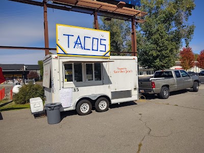 Taqueria Los Dos Jose's food truck in Logan