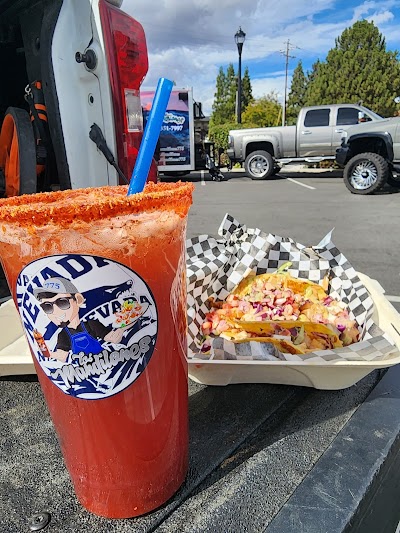 Los Mandilones food truck