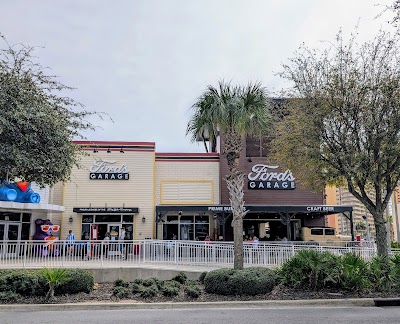 Ford's Garage Pier Park food truck in Panama City Beach