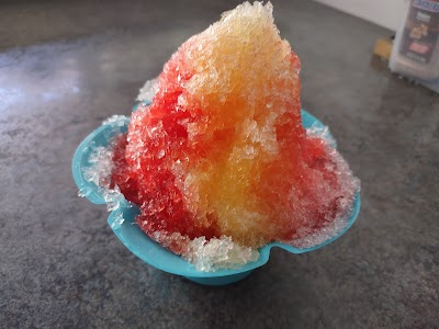 Gilligans Shave Ice Paradise and funnel cakes too! food truck in Rapid City