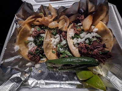 olmeca tacos food truck in Chapel Hill