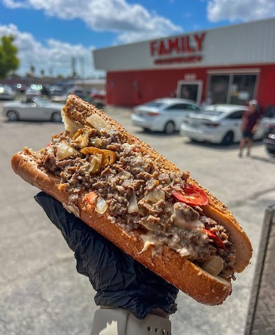 Double Dee's Munchies food truck in Fort Myers