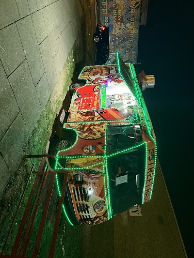 716 Street Halal food truck in Buffalo