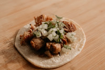 Coco's tacos food truck in Medford