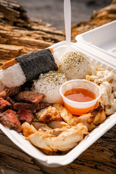 Local Boy Grindz food truck in Astoria