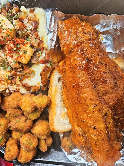 Granny's Fish 'N Grits food truck
