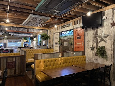 Ale' Rae’s GastroPub food truck