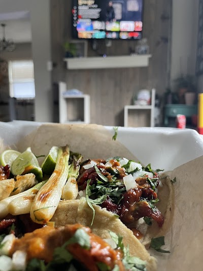 Los pinches tacos food truck in Grand Rapids