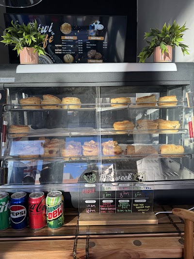 Kiwi Tu Meke Bites - New Zealand Meat Pies food truck in Provo
