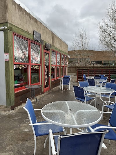 Alys A La Cart food truck in Taos