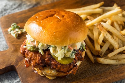 Theos Kitchen To Go food truck